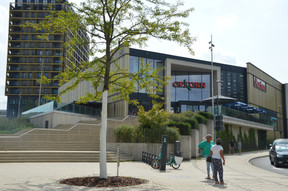 The Opkorn shopping centre marks the junction between Oberkorn and the Differdange town centre. Photo: Maëlle Hamma/Maison Moderne