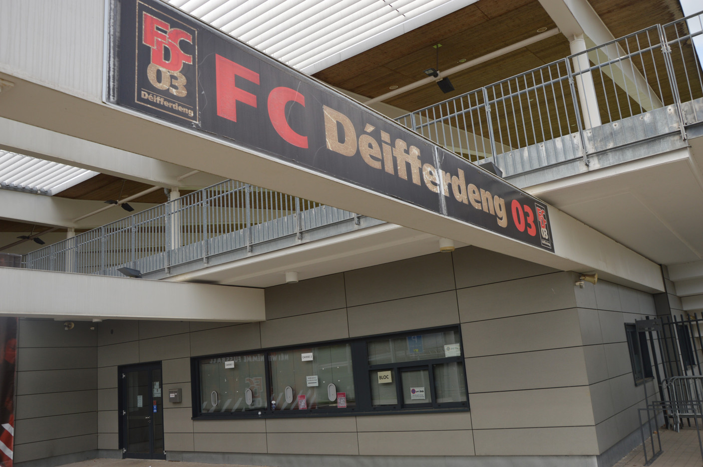 Football--which isn’t without its rivalries--is at the heart of the town. Photo: Maëlle Hamma/Maison Moderne