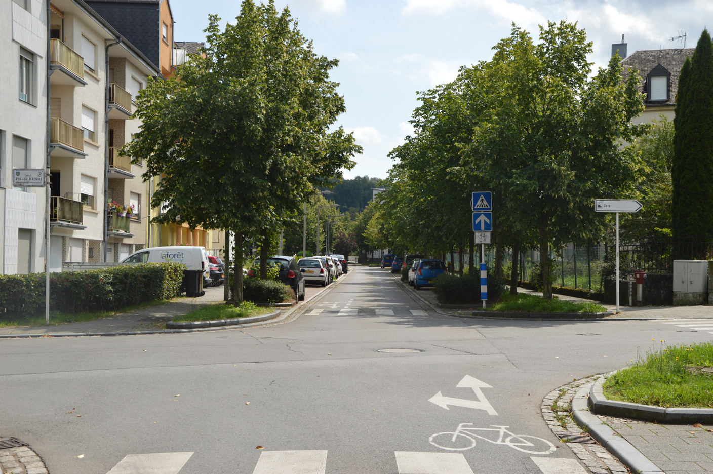 The neighbourhood is quite green. Photo: Maëlle Hamma/Maison Moderne