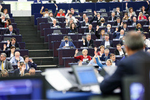 La commission des affaires économiques et monétaires a adopté le lundi 16 mai, à une large majorité, le mandat de négociation du Parlement européen concernant la réglementation sur les obligations vertes. Celui-ci devrait être validé le 6 juin en séance plénière. (Photo: EP)