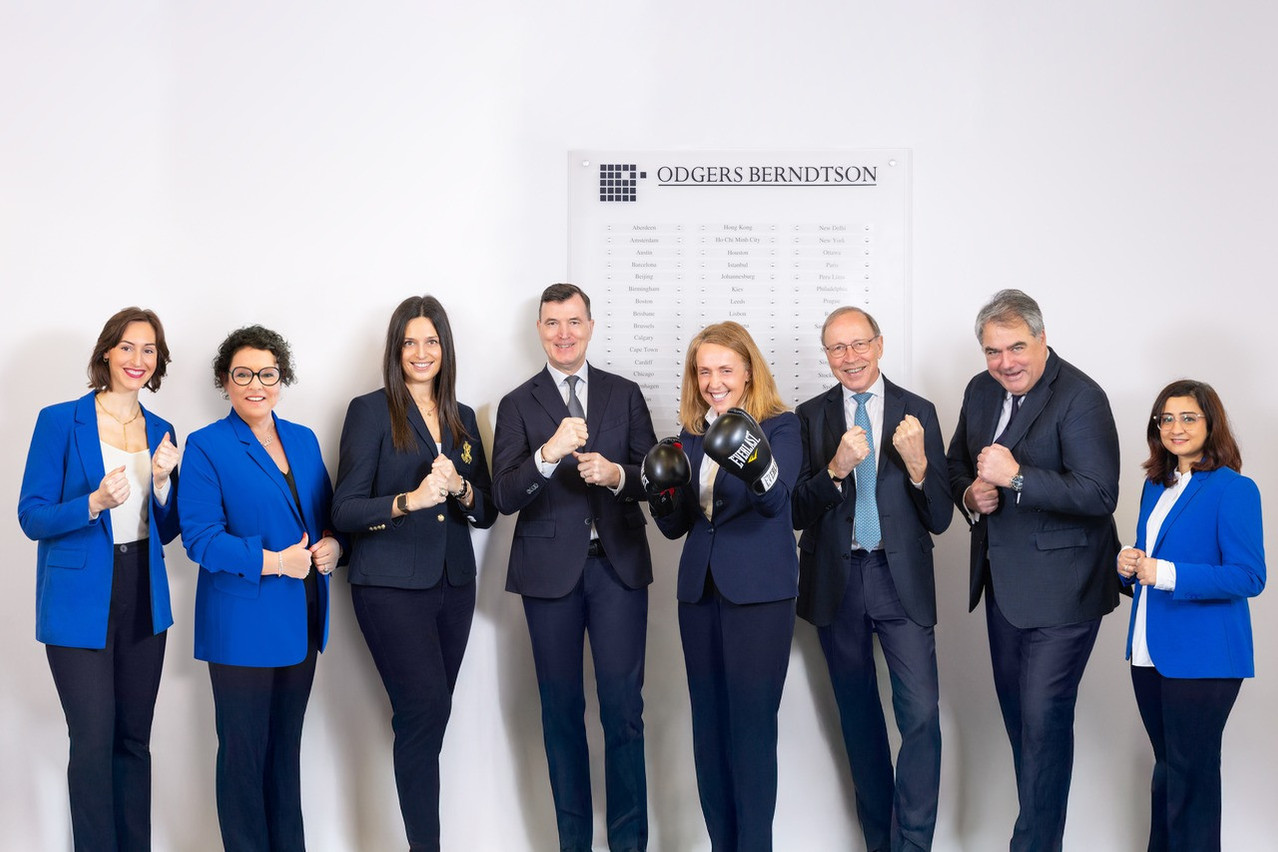 De gauche à droite: Anna Andres, Florence Joie, Olga Jeczmyk, Bernhard Dedenbach, Agnieszka Zajac, Robert Scharfe, Marc Niederkorn et Nandika Kulshrestha. (Photo: Raoul Somers)