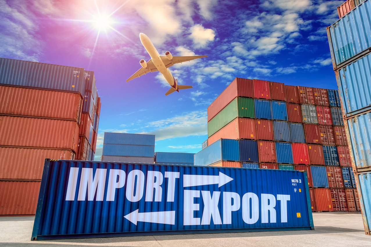 The looming trade war is expected to cost OECD countries 0.2% in growth, while keeping underlying growth above central bank targets. Photo: Shutterstock