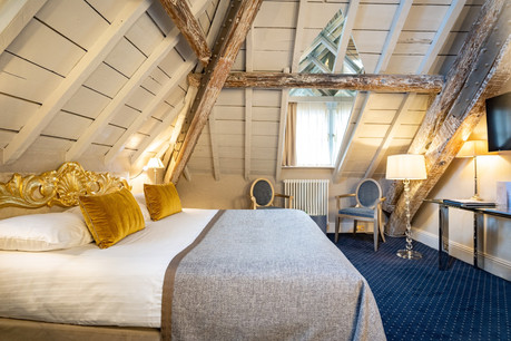 Luxe, gastronomie et volupté… Voilà de quoi se faire un plaisir exceptionnel à deux et se déconfiner avec faste à l’hôtel Le Place d’Armes! (Photo: Primatt / hôtel Le Place d’Armes)