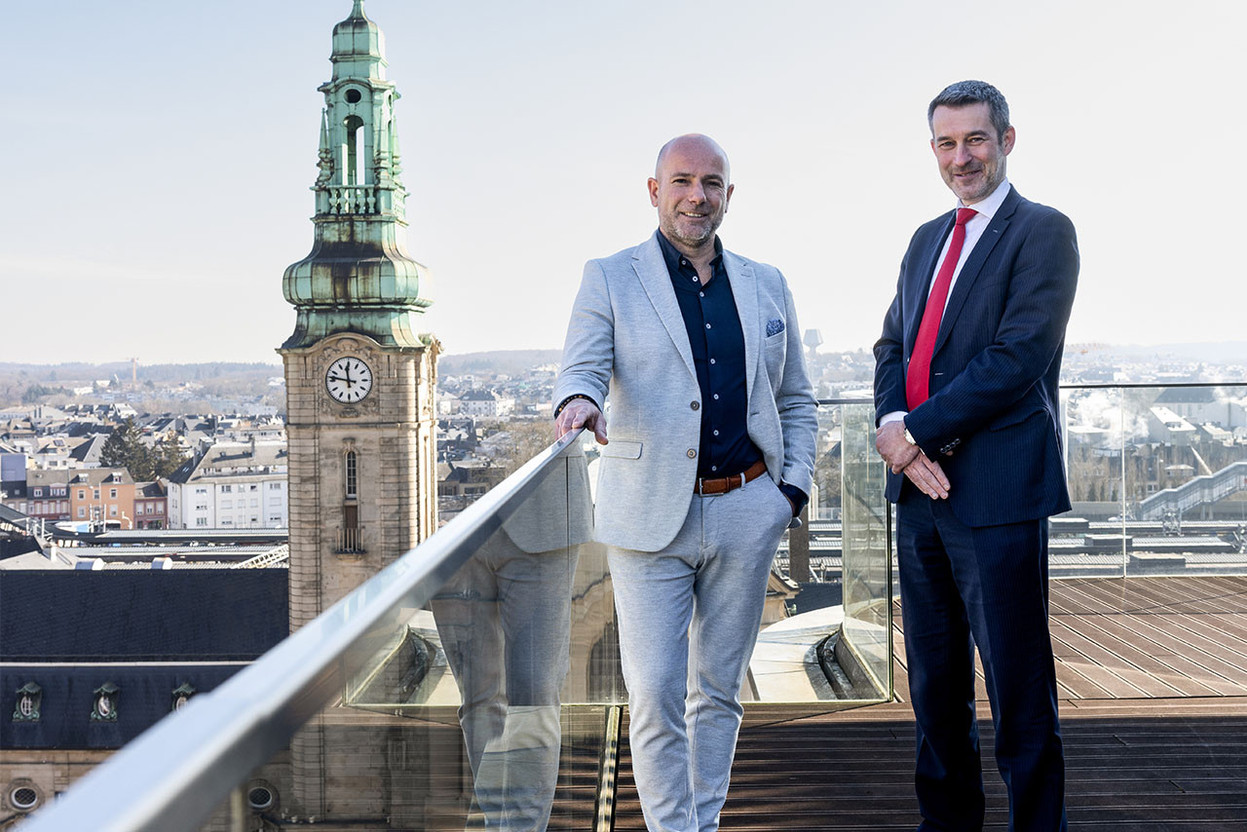 Christophe Boldo (à gauche) et Wouter Gesquière (à droite) entendent privilégier une relation de proximité avec les clients. Photo : Eva Krins ( Maison Moderne)