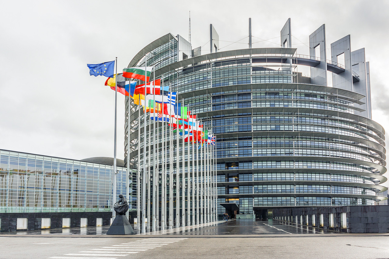 Centre-right and centre-left MEPs failed to reach a political agreement ahead of the urgency vote on Tuesday 1 April. Has the game has been postponed? Photo: Shutterstock