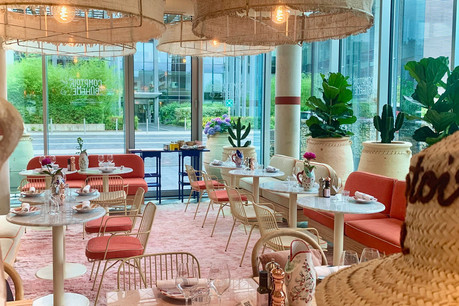 Art déco tropical aux accents d’hacienda et mobilier soigneusement dépareillé: le décor du nouveau Comptoir Bohème est très réussi et clairement convivial… (Photo: Maison Moderne)