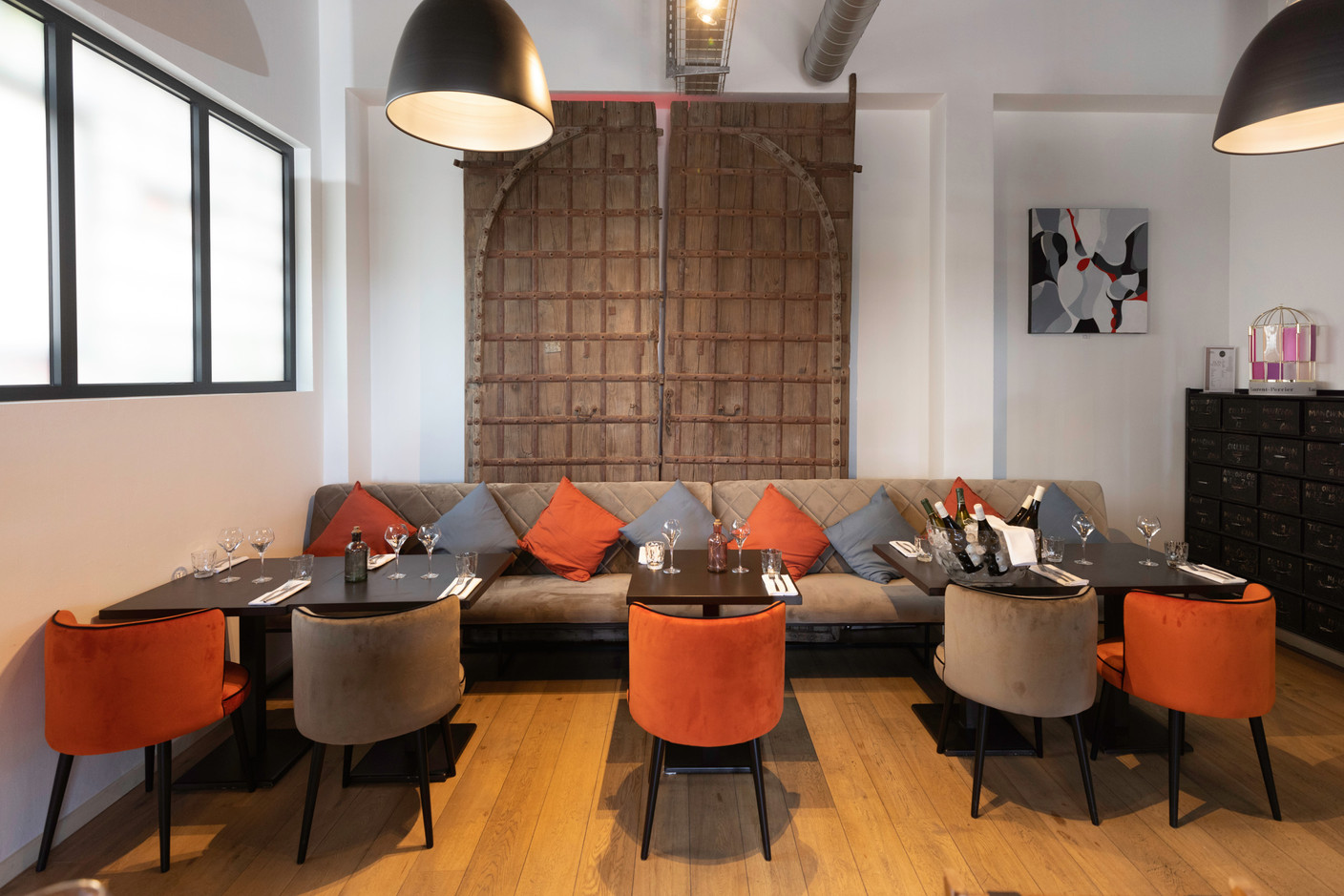 La partie restaurant su Skol a pour avantage une ambiance très cosy et une décoration qui marche bien malgré ses influences très diverses Guy Wolff/Maison Moderne