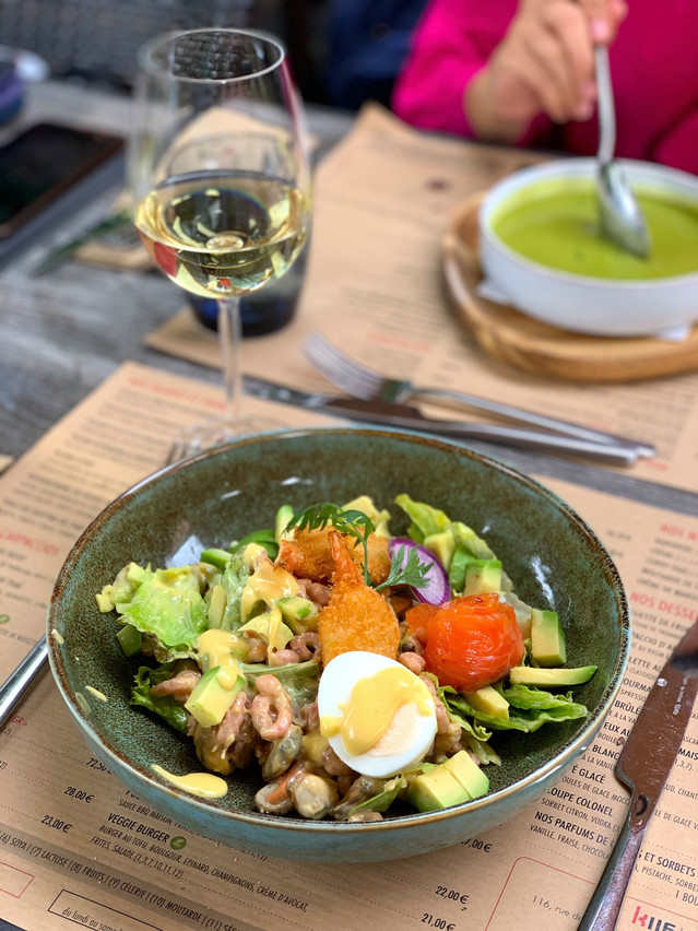 La salade K116, fraîche et copieuse, même en portion entrée. Maison Moderne