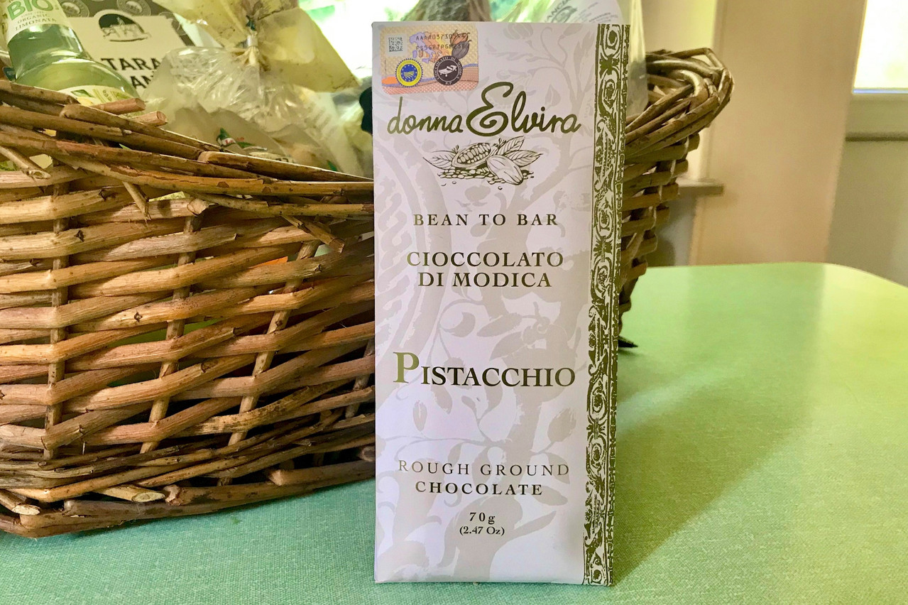 Modica, réputée pour son chocolat fabriqué à l’ancienne, est l’un des terroirs siciliens présents chez Gourmetto. Maison Moderne