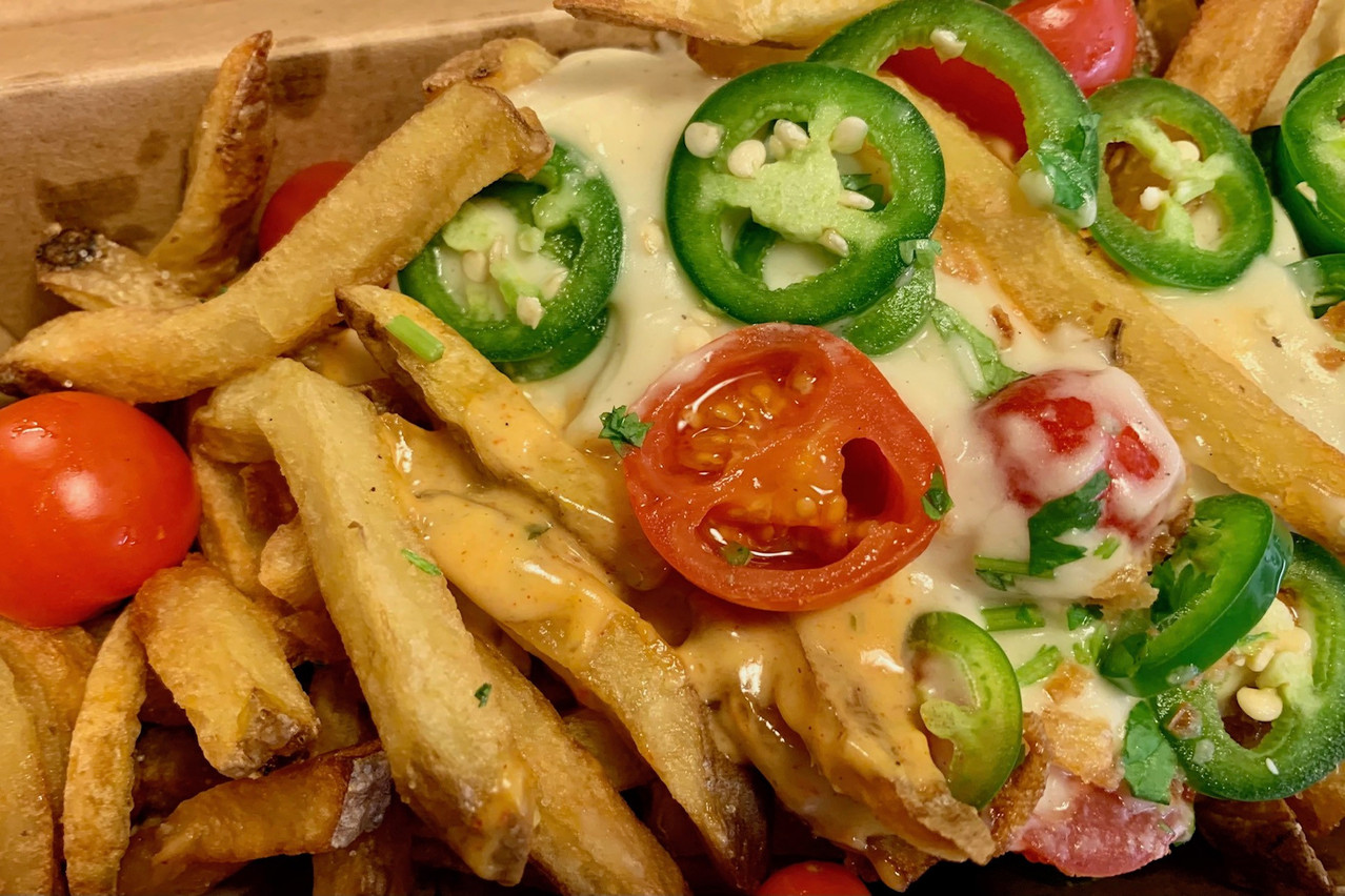 Des frites fromage-chili avec jalapeño frais… What else? Maison Moderne