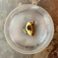 Pré-dessert bluffant associant pistache torréfiée et caviar, par le chef Julien Lucas. ((Photo: Maison Moderne))