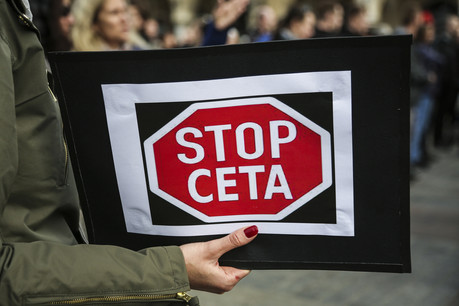 Les manifestations se sont succédé tout au long du processus législatif pour s’opposer à l’accord. La crise actuelle remet en lumière ses principes. (Photo: Shutterstock)
