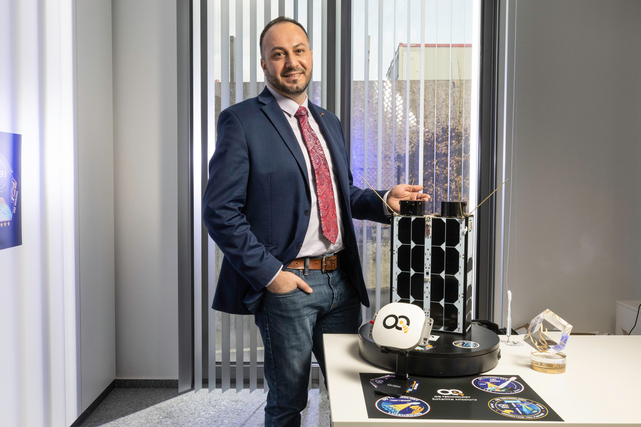 In the next years, Omar Qaise will have around a hundred minisatellites at his disposal to offer connectivity directly from device to device to different categories of players, from telecoms operators to governments. (Photo: Paperjam/Archives)
