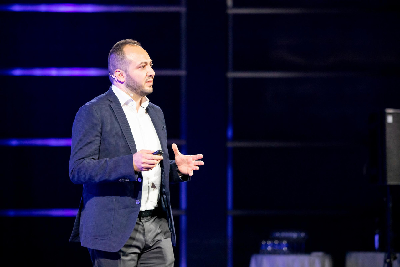 Au rang de ses deux nouveaux investisseurs, le CEO d’OQ Technology, Omar Qaise, a su convaincre Aramco et les Saoudiens de l’intérêt de sa technologie. (Photo: Jan Hanrion/Maison Moderne)