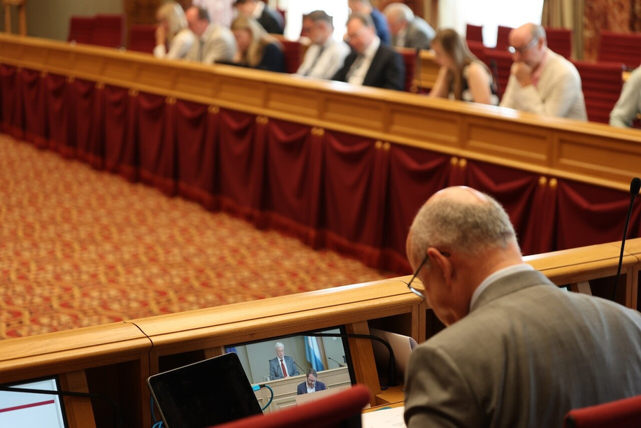 The consultation debate on the organisation of working time held in the Chamber of Deputies marks the launch of a reform that could become one of the key social issues of this parliamentary term. (Photo: Parliament)