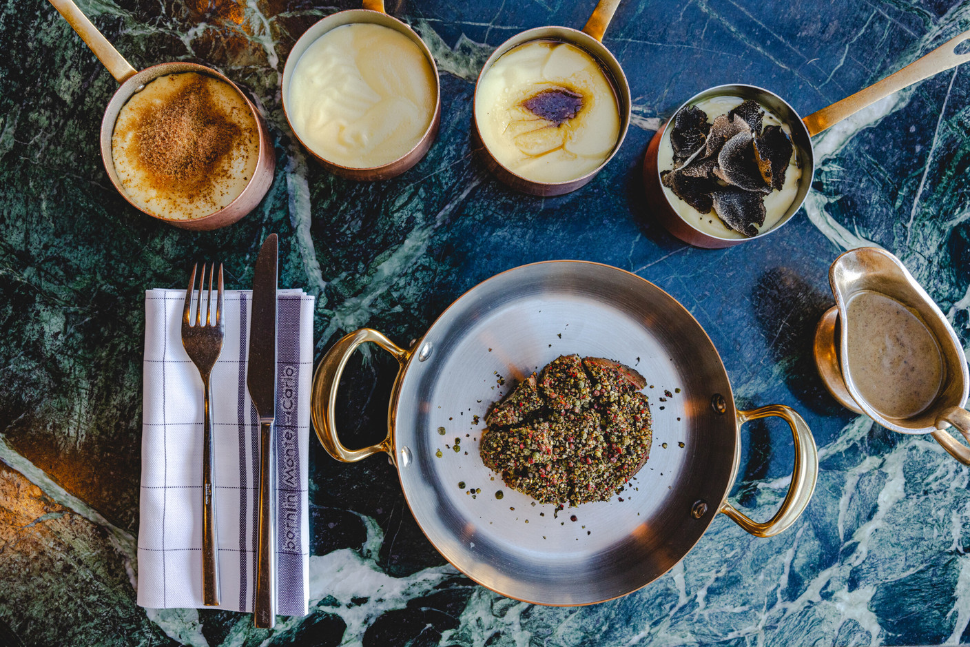  The Beefbar offers a rather unique dining experience, but even though the venue is extremely sophisticated, pets are welcome.  (Photo: Restaurant Beefbar)