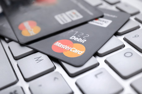 Les Luxembourgeois préfèrent payer sans contact. (Photo: Shutterstock)