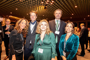 Yasmine Poos, Henry De Ron, Mélanie Trienbach, Jean-Paul Spang et Stéphanie Guardini (Kleyr Grasso). (Photo : Marie Russillo / Maison Moderne)