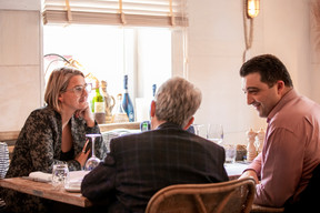 Caroline Lamboley (Lamboley Executive Search), Christian Weill (MCW Conseil) et Stéphane Lia (Inukshuk Coaching & Formation) ((Photo: Julian Pierrot / Maison Moderne))