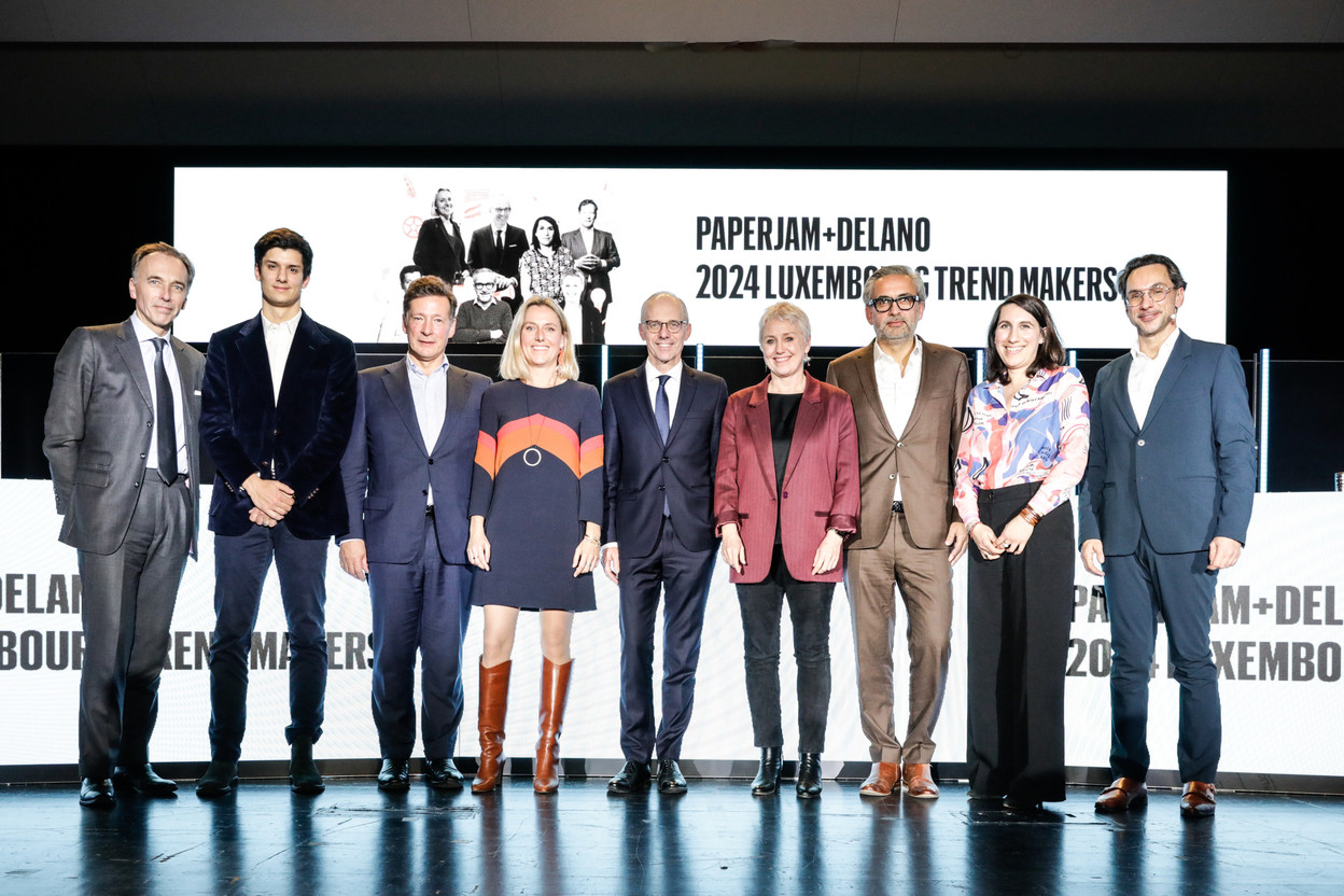 Hugues Delcourt (Maison Moderne), Maxime Allard (Circu Li-ion), Nicolas Mackel (Luxembourg for Finance), Carole Muller (Fischer), Luc Frieden (Premier ministre), Sasha Baillie (Luxinnovation), Mike Koedinger (Maison Moderne), Nancy Thomas (IMS Luxembourg) et Pierre-Yves Lanneau Saint Léger (Paperjam+Delano Business Club). (Photo: Eva Krins et Marie Russillo/Maison Moderne)