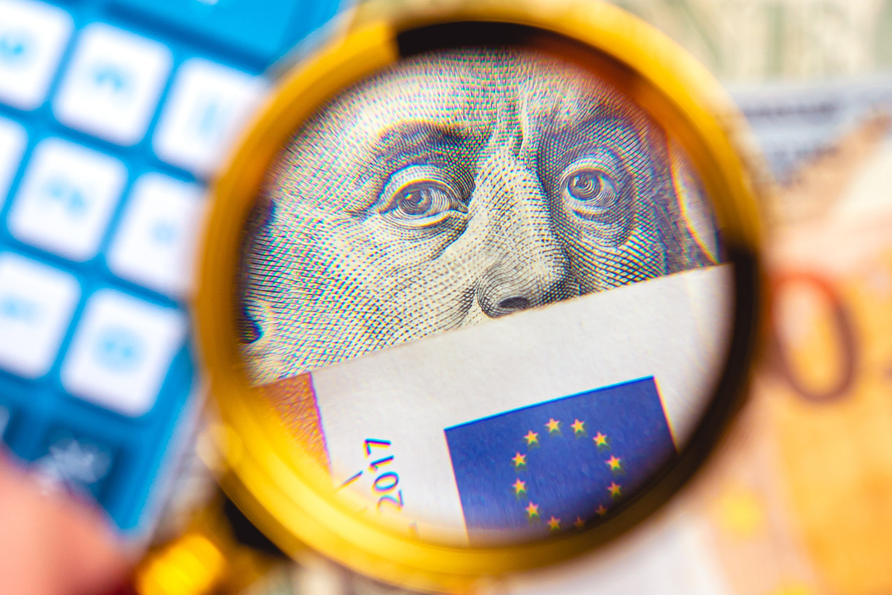 L’euro peine à s’écarter du seuil de parité avec le dollar, et les prévisions n’envisagent aucun scénario en ce sens. (Photo: Shutterstock)