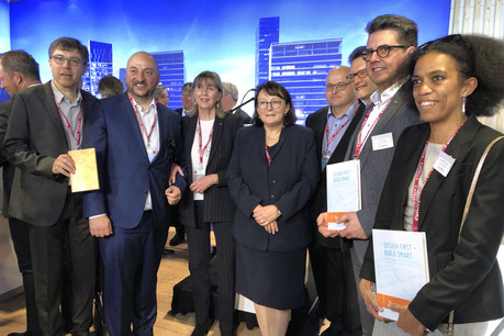 Jos Dell, président de l’OAI; Étienne Schneider, vice-Premier ministre et ministre de l’Économie; Lydie Polfer, bourgmestre de la Ville de Luxembourg; S.E. Mme Martine Schommer, ambassadeur du Grand-Duché de Luxembourg à Paris; Pierre Hurt, directeur de l’OAI; Carlo Thelen, directeur général de la Chambre de commerce; Marc Feider, vice-président de l’OAI et Sala Makumbundu, secrétaire générale de l’OAI. (Photo: OAI)