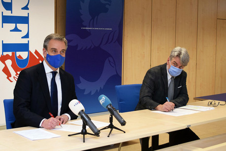 Claude Meisch et Romain Wolff se sont mis d’accord sur le recrutement dans les lycées. (Photo: CGFP)