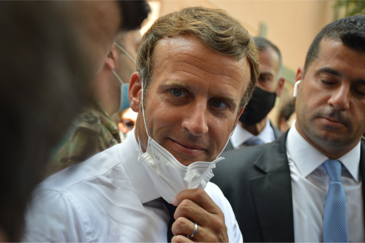 Depuis la Polynésie, Emmanuel Macron, commentant les manifestations contre le pass sanitaire et l’obligation vaccinale, a appelé «chacune et chacun à se faire vacciner» et a fustigé «l’irresponsabilité» et «l’égoïsme» de ceux qui refusent le vaccin.  (Photo: Shutterstock)