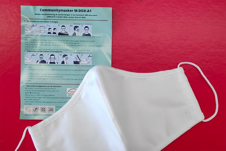 Les masques fournis par la société Avrox ont été retirés de la distribution en Belgique. (Photo: Dour Centre-Ville asbl/Facebook)