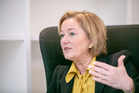 «Même si les vaccins arrivent rapidement, nous n’allons jamais réussir à sécuriser janvier, février et mars», estime la ministre de la Santé, Paulette Lenert (LSAP), pour qui un reconfinement n’est pas une hypothèse à exclure. (Photo: Romain Gamba / Maison Moderne / Archives)
