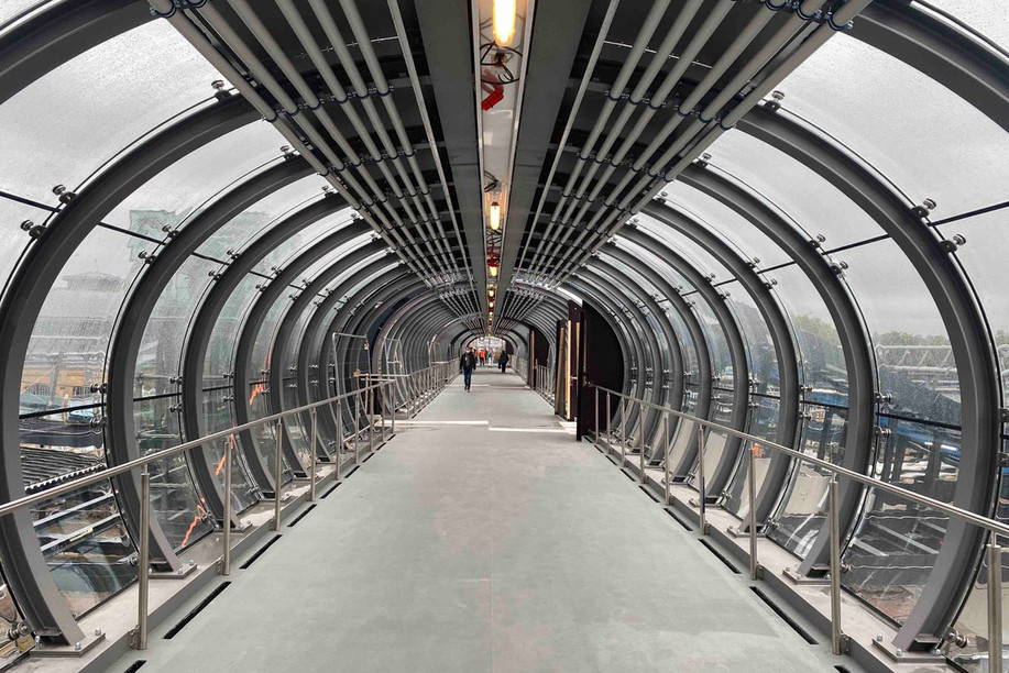The footbridge is now open to the public after four months of work. The finishing touches still need to be done. (Photo: Paperjam)