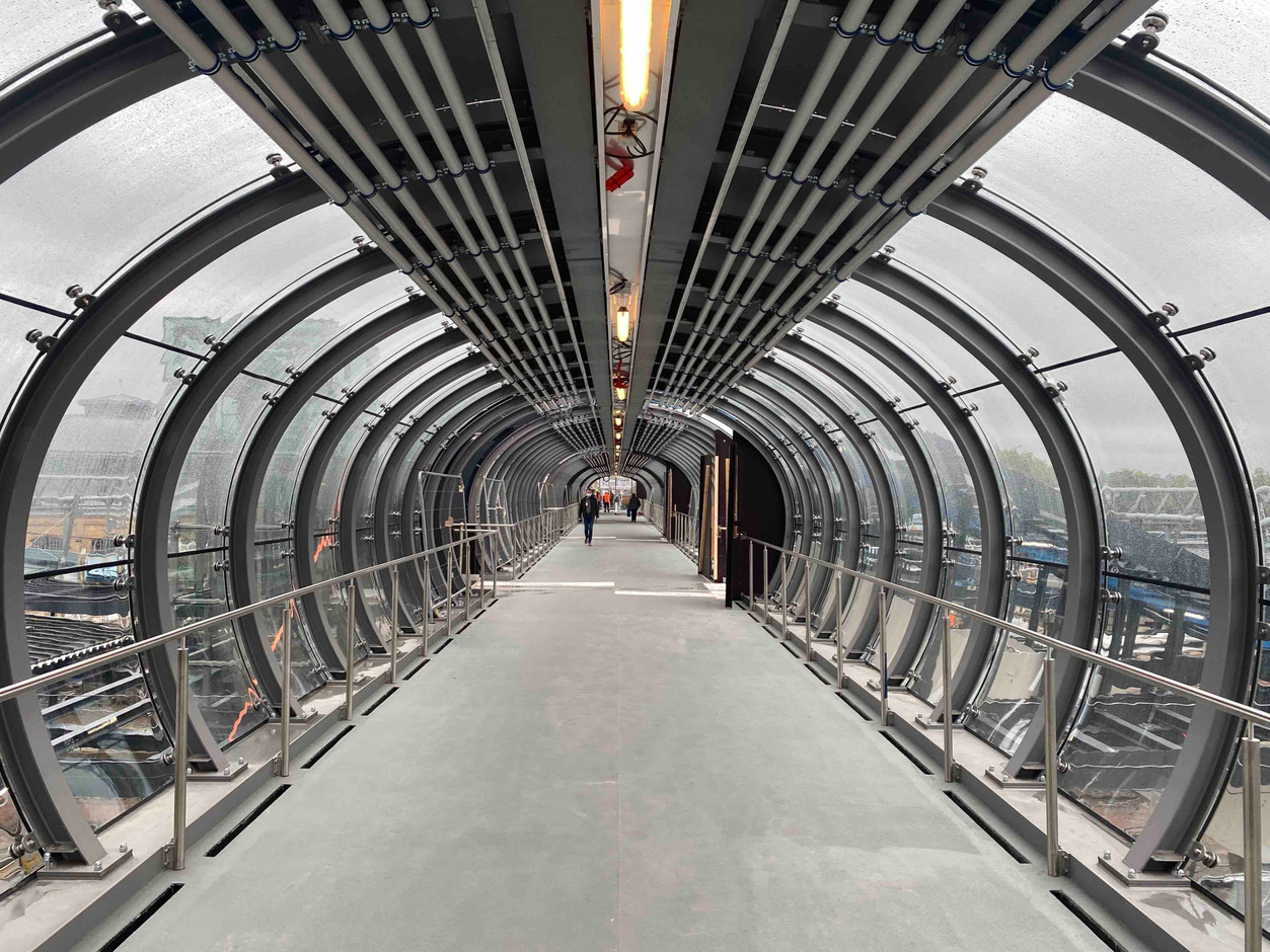More spacious and modern, the footbridge is also brighter (Photo: Paperjam)