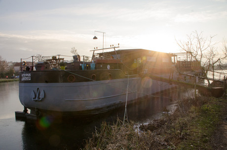 Le gîte Le Grand Large, installé sur la péniche Octopus à Metz.  (Photo: Le Grand Large)