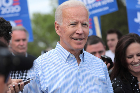 Joe Biden a à nouveau pris la parole durant la nuit. Donald Trump annonce une conférence de presse pour les heures à venir. (Photo: Shutterstock)