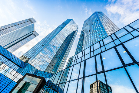 Le siège de la Deutsche Bank, dans le quartier central des affaires de Francfort-sur-le-Main, en Allemagne. (Photo: Shutterstock)