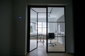  Les bureaux ont été refaits à neuf pour accueillir l’équipe d’architectes. (Photo: Matic Zorman/Maison Moderne)