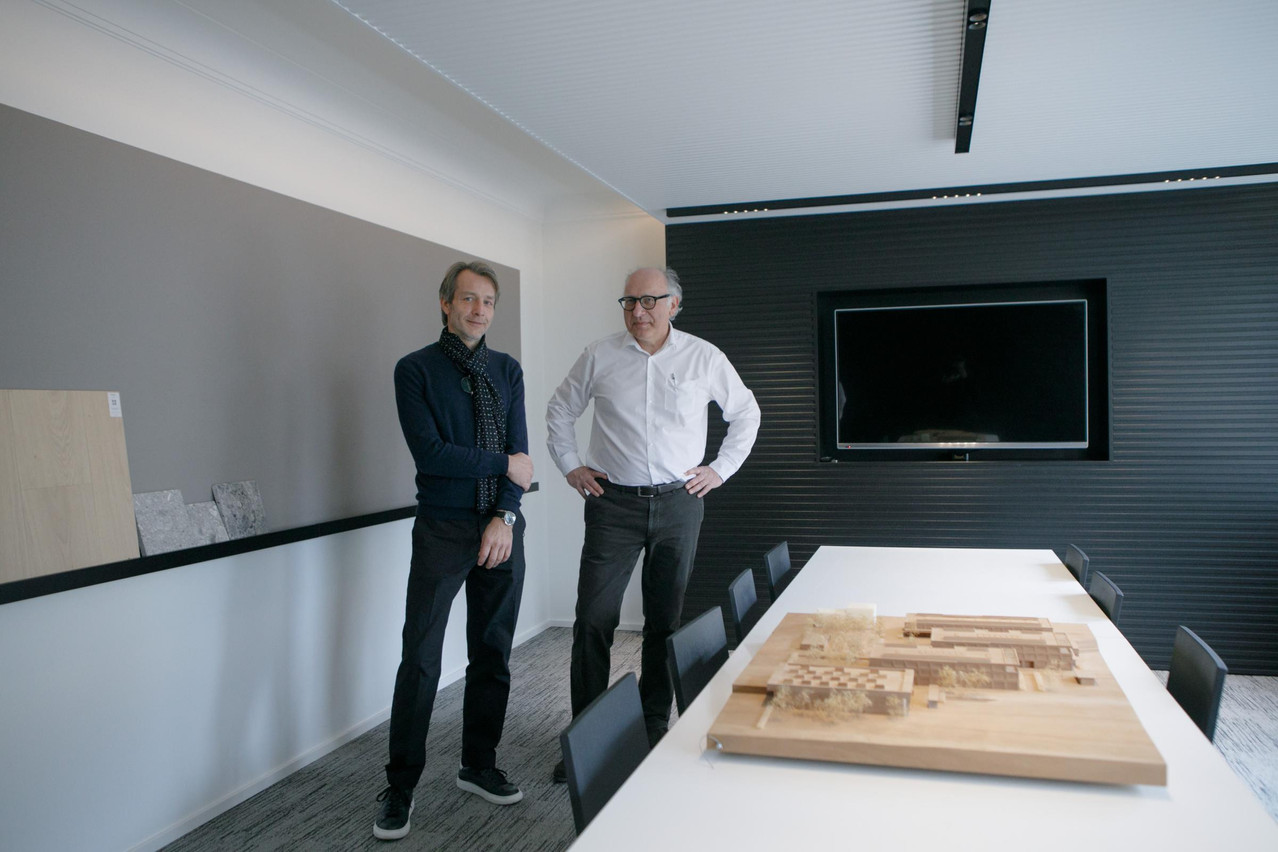 Cyril Carrée et Michel Petit ont emménagé avec leur équipe dans de nouveaux bureaux à Luxembourg. (Photo: Matic Zorman/Maison Moderne)