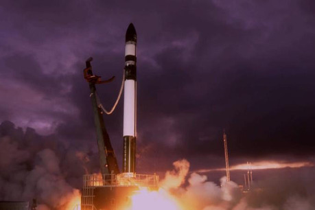 Une fusée Electron (ici, la mission précédente à la mi-juin) n’a pas pu mettre les sept satellites en orbite suite à un problème de moteur. (Photo: Rocket Lab)