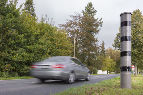 Deux radars espacés de 4km sont entrés en phase de test sur la N11. (Photo: Shutterstock)