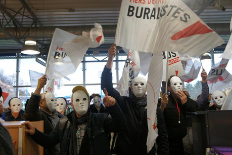 Dénonçant tour à tour les effets de l’augmentation du prix du tabac en France et la baisse des accises au Luxembourg, les buralistes lorrains se sentent perçus comme anonymes au sein de la population. (Photo: DR)
