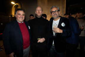 Andrew Phillips (Andrew Phillips), centre; Mike Koedinger (Delano’s publisher), on right. Photo: Eva Krins/Maison Moderne