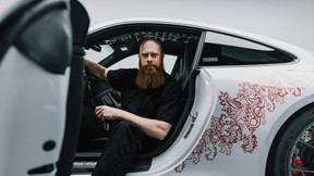 Porsche Luxembourg, in collaboration with experts from Porsche’s “Special Requests” department and Luxembourg artist Jacques Schneider, has launched the “Porsche Lëtzebuerg Legacy” project. Photo: Porsche