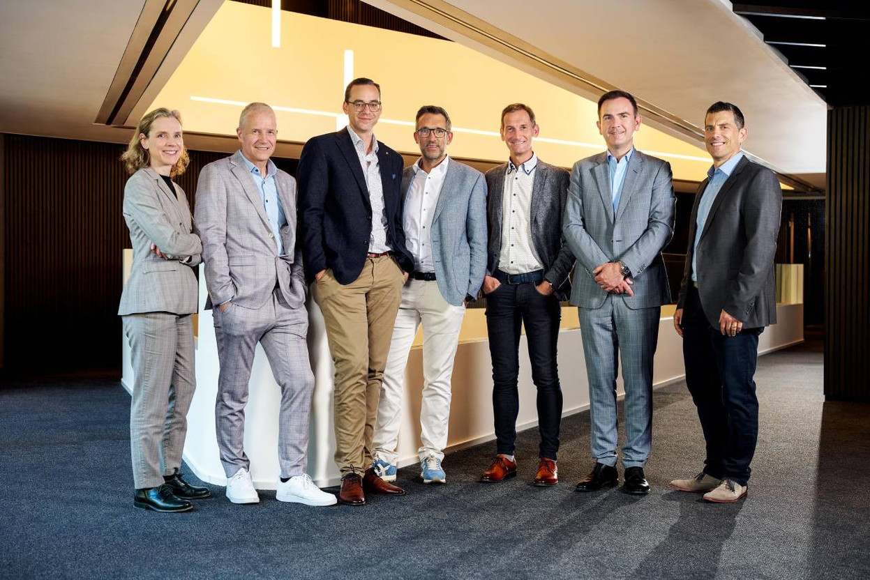 From left to right: Nathalie Calle, Erwin Schröder (Neoviaq), Christoph Fank, Simon Boskin (Neoviaq), Daniel Weinbrenner, Steven Brouckaert, Michael Henz. Photo: Pia Group