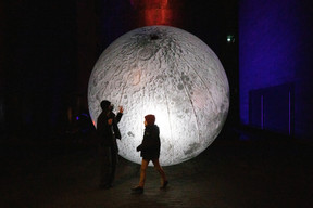 Au clair de la lune: une fête pour le public. (Photo: Guy Wolff/Maison Moderne)