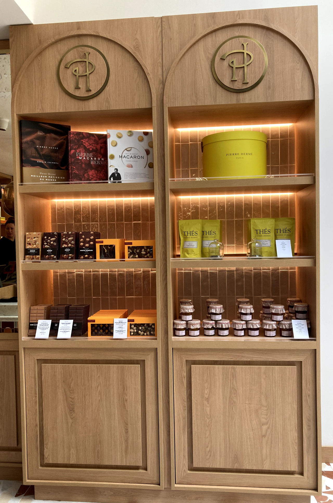 Chocolate bars, jams and teas are available on a self-service basis.  Photo: Paperjam