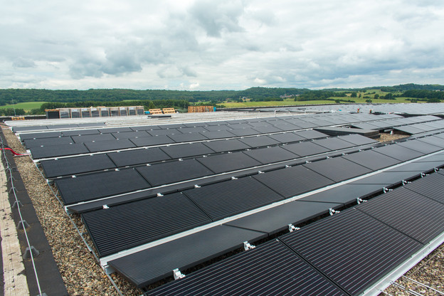 Le marché luxembourgeois garde un potentiel, mais limité – en ce qui concerne les grandes installations – au nombre de toitures d’envergure disponibles. (Photo: Matic Zorman / Maison Moderne)