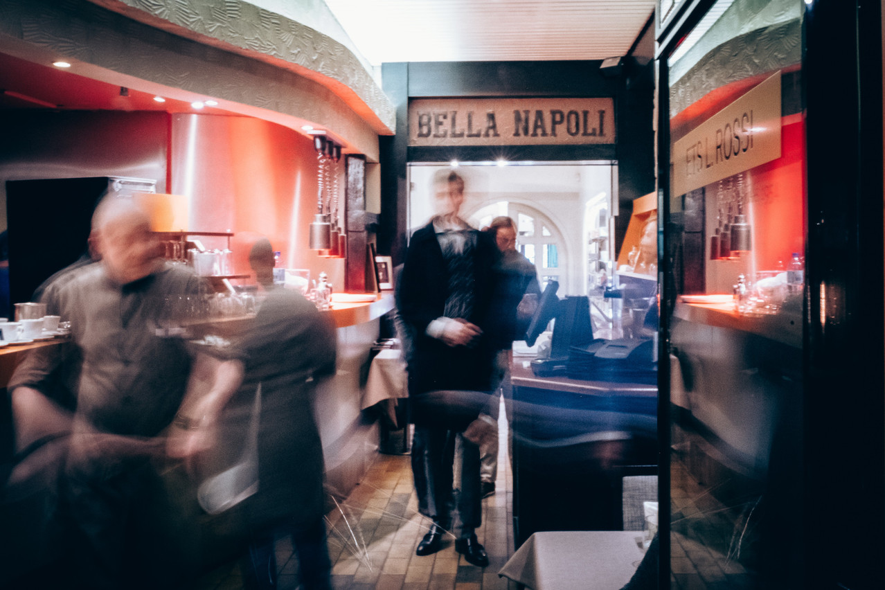 Le Bella Napoli est une adresse incontournable du quartier Gare, où il vaut mieux réserver pour avoir une table! (Photo: Maison Moderne)