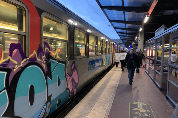 Les frontaliers français doivent composer depuis début janvier avec des horaires modifiés et la nécessité de changer de train à Thionville, puisque les rames équipées du système ERTMS sont trop peu nombreuses. Certains trains de remplacement peuvent également surprendre. (Photo: Archives Maison Moderne)