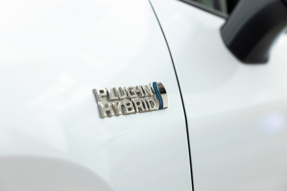 Models registered in 2023 emitted, on average, 4.6 times more CO2 on the road than their official figures indicated, according to a European study by the ICCT. (Photo: Shutterstock)