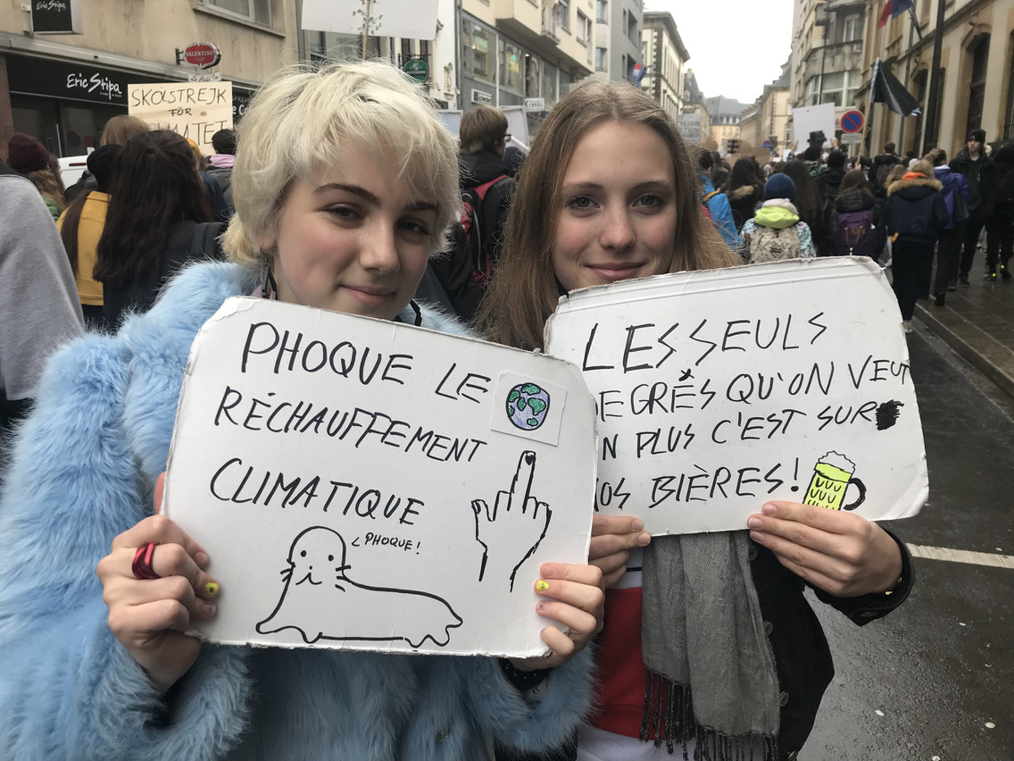Les manifestants dénoncent les effets du réchauffement climatique. Paperjam
